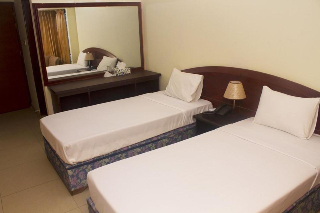 Hotel Tea Tree & Resort ธากา ภายนอก รูปภาพ